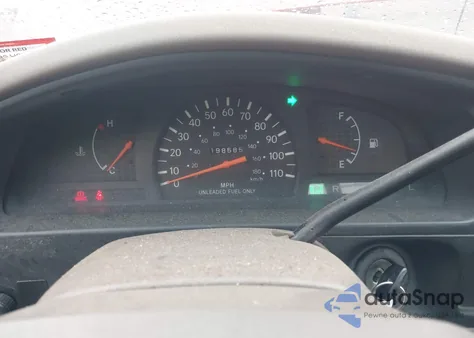 1998 Toyota Tacoma из США, поврежденный, VIN 4TANL42N3WZ120646